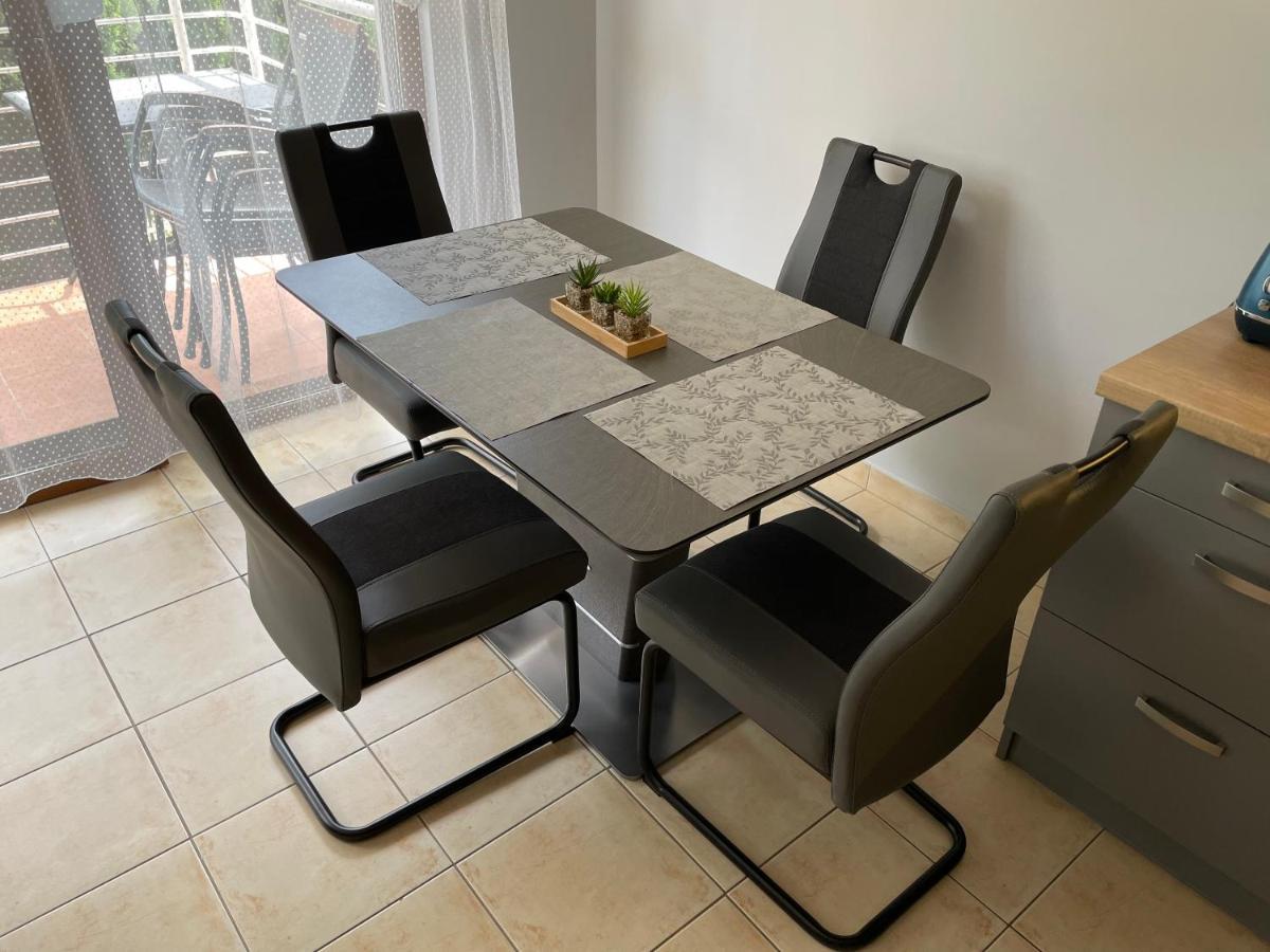 Levi'S Wellness Apartman Siófok Extérieur photo